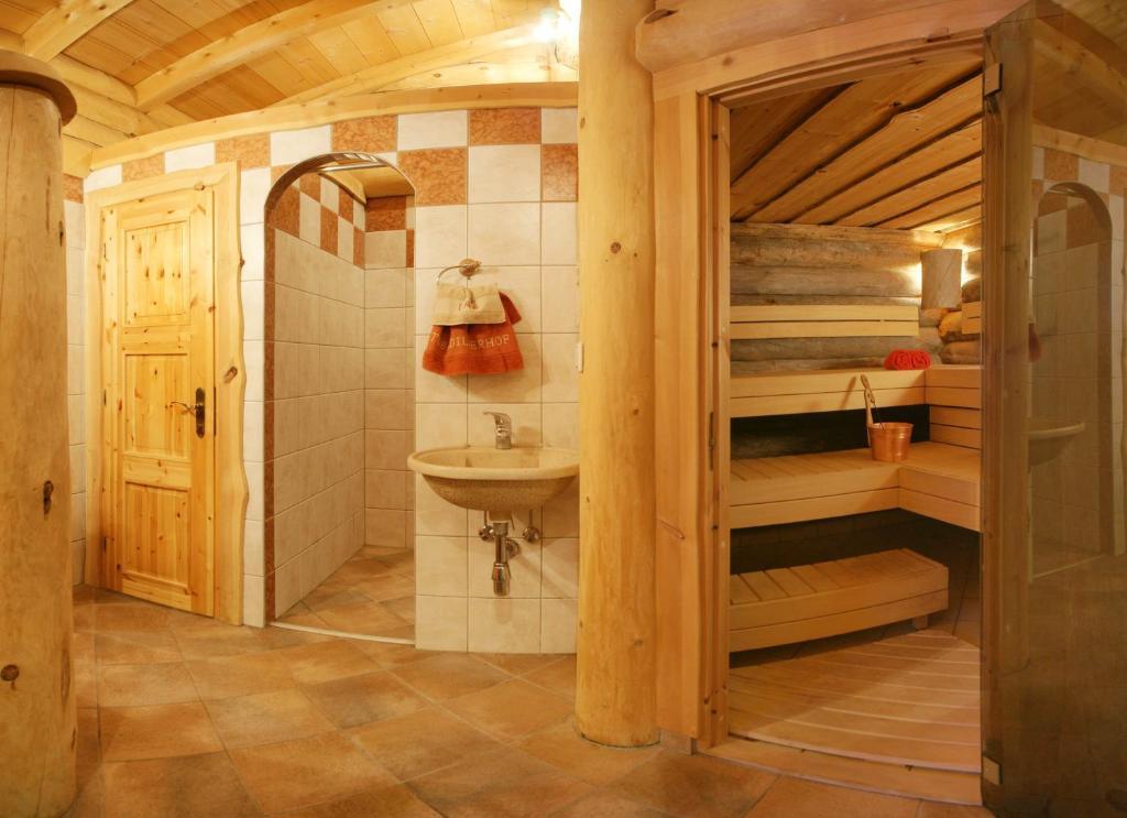 Tobadillerhof Farm stay